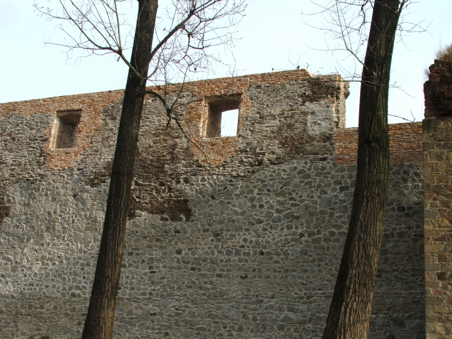 Bal oldalsó várfal